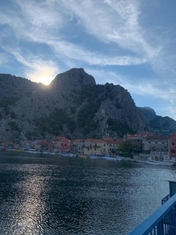 Sea View Panorama Apartment L Omiš Dış mekan fotoğraf