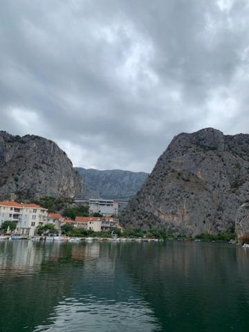 Sea View Panorama Apartment L Omiš Dış mekan fotoğraf